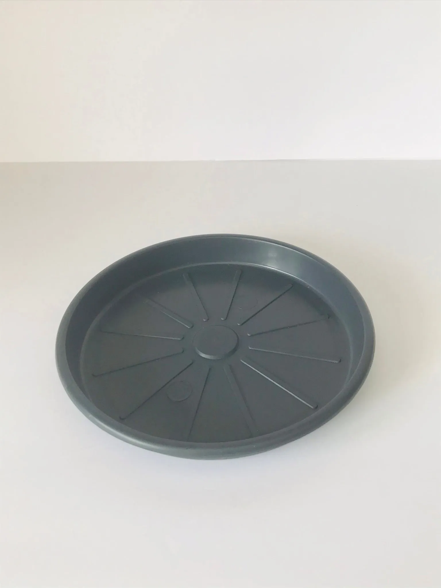 11" Charcoal Gray Pot & Saucer