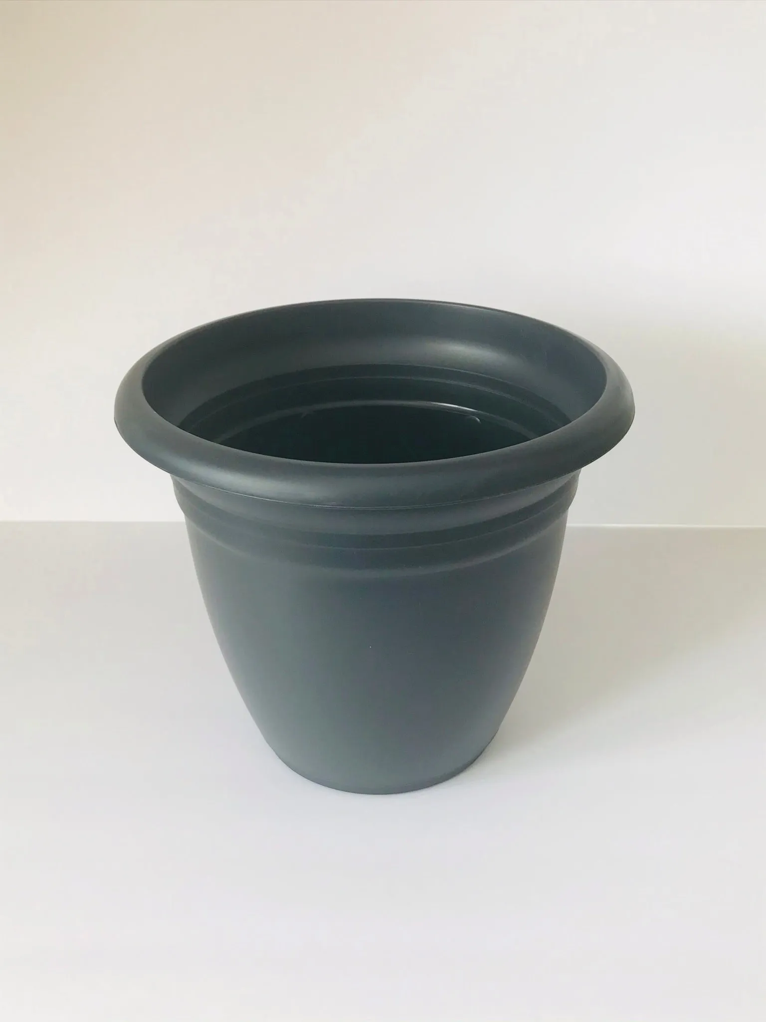 11" Charcoal Gray Pot & Saucer