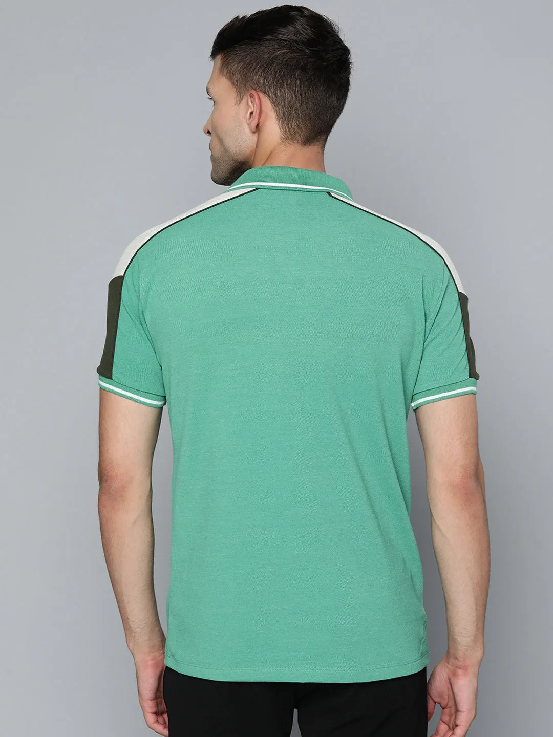 Alcis Men Jade Green Colorblocked T-shirt