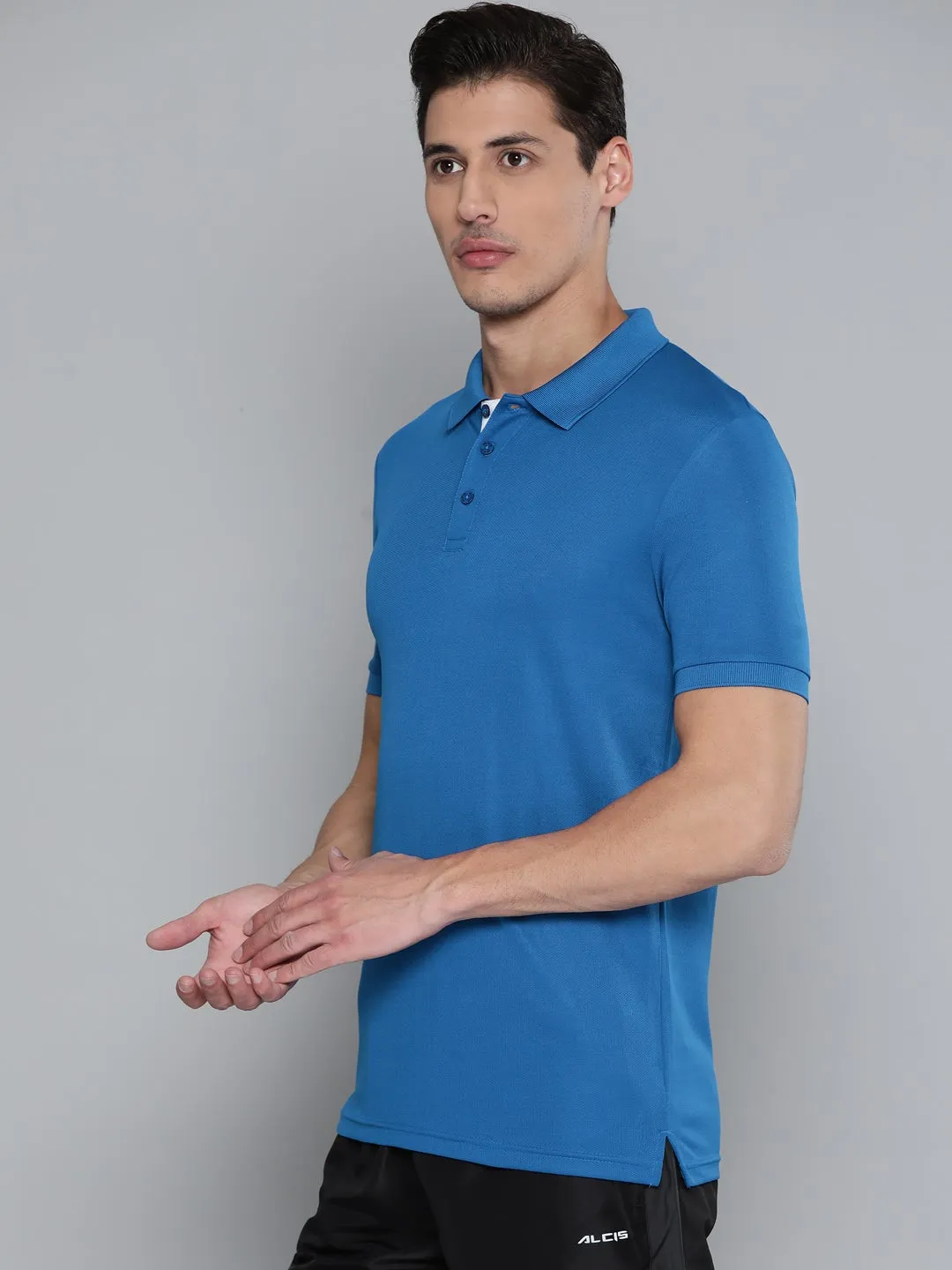 Alcis Men Solid Blue Polo Neck T Shirt