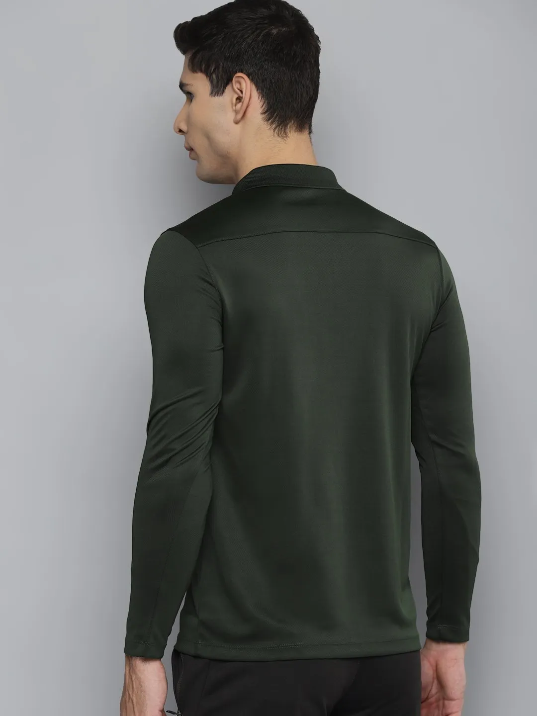 Alcis Men Solid Green Polo