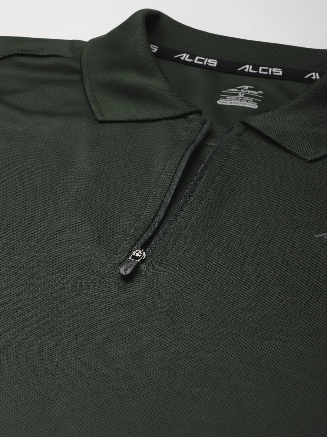 Alcis Men Solid Green Polo