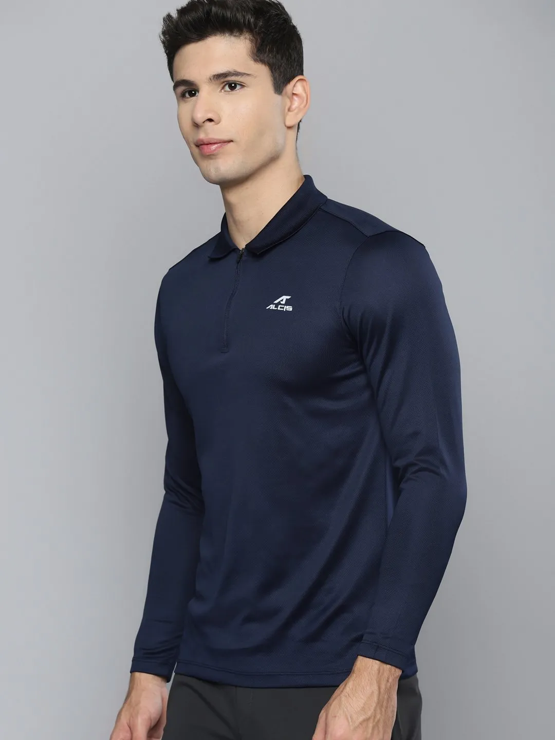Alcis Men Solid Navy Blue Polo