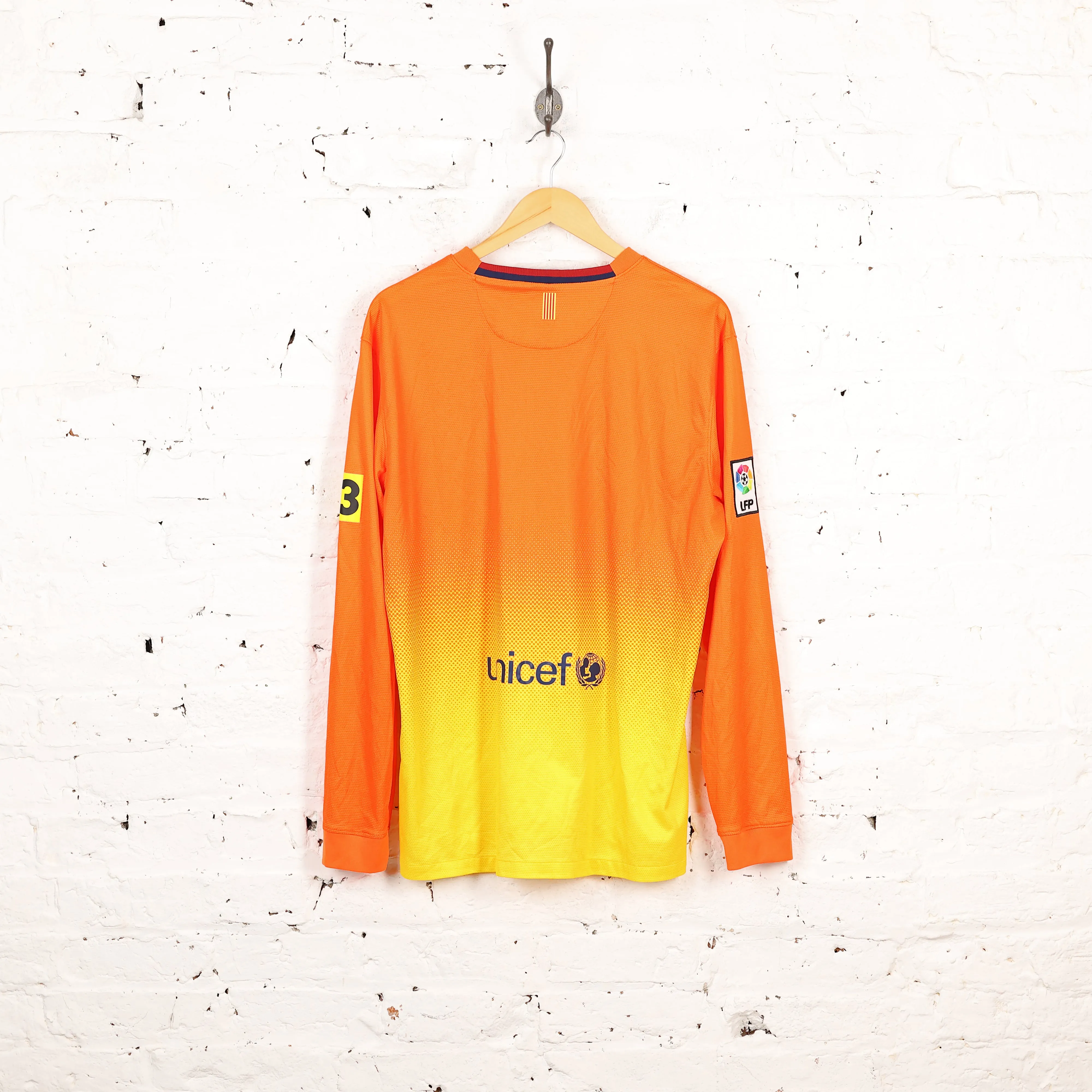 Barcelona Long Sleeve 2012 Away Football Shirt - Orange - L