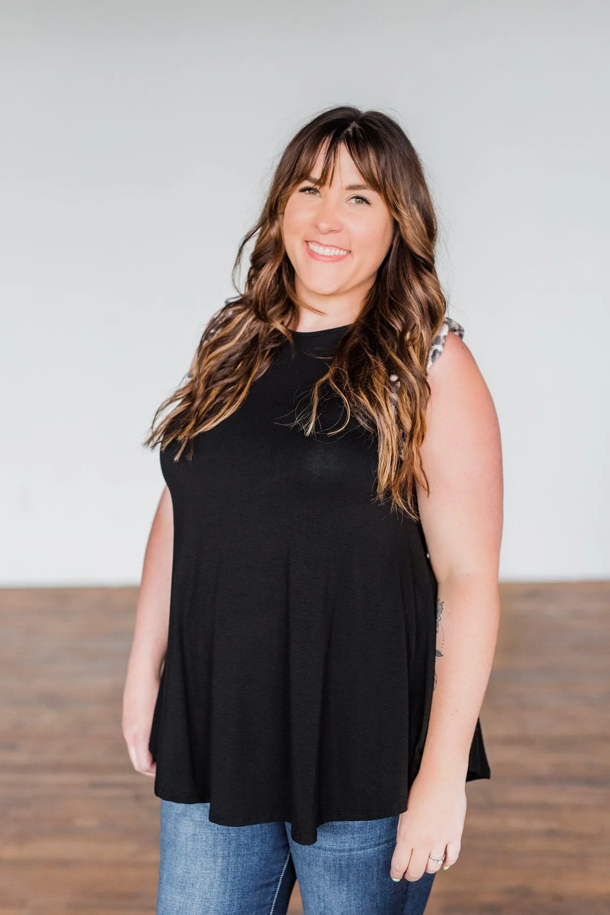 Chase That Feeling Ruffle Sleeve Top- Black