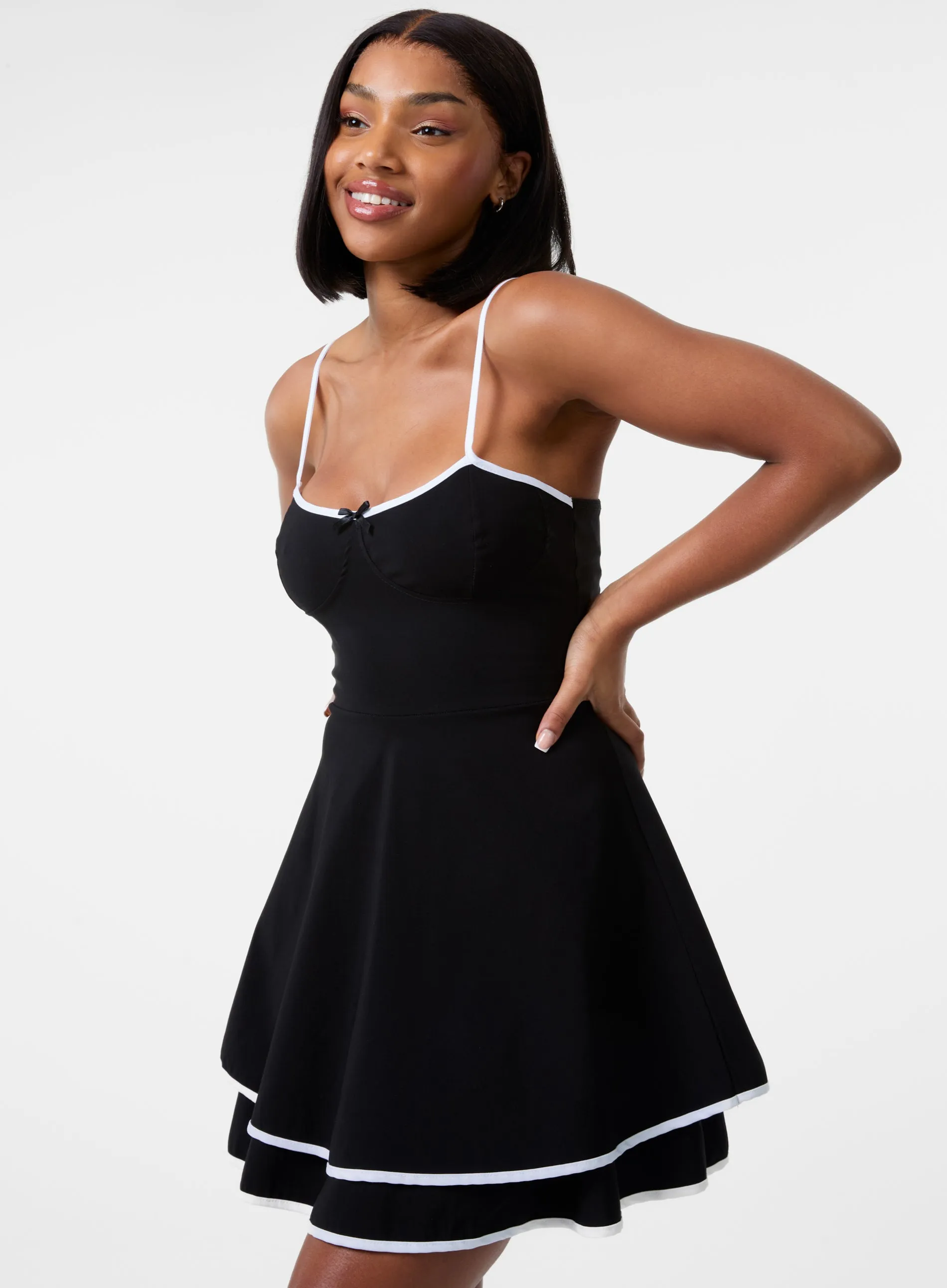 Contrast Binding Tiered Mini Dress