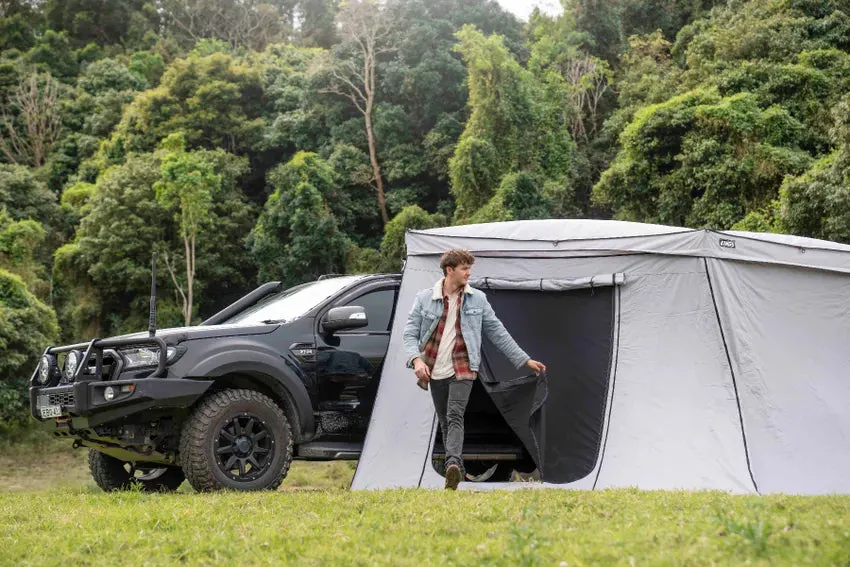 Kings 270° Free-Standing Awning wall with door