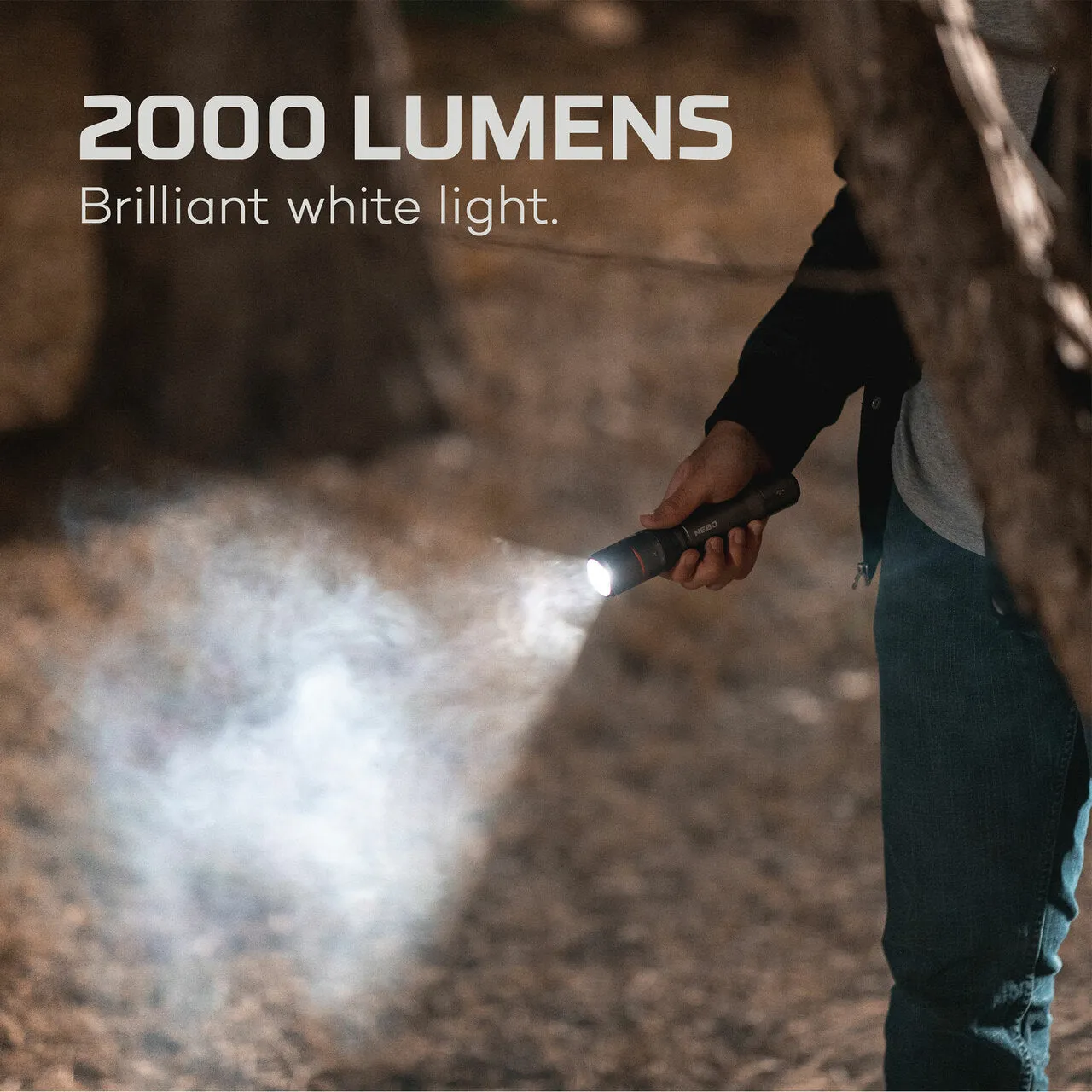 NEBO DAVINCI 2000 LUMEN FLASHLIGHT