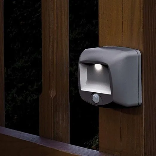 NEW Mr. Beams MB530 Stair Light Motion-Sensing Battery Powered LED White! Keep pathways, stairways and walkways safer with motion-sensor path lighting! Retails $21 