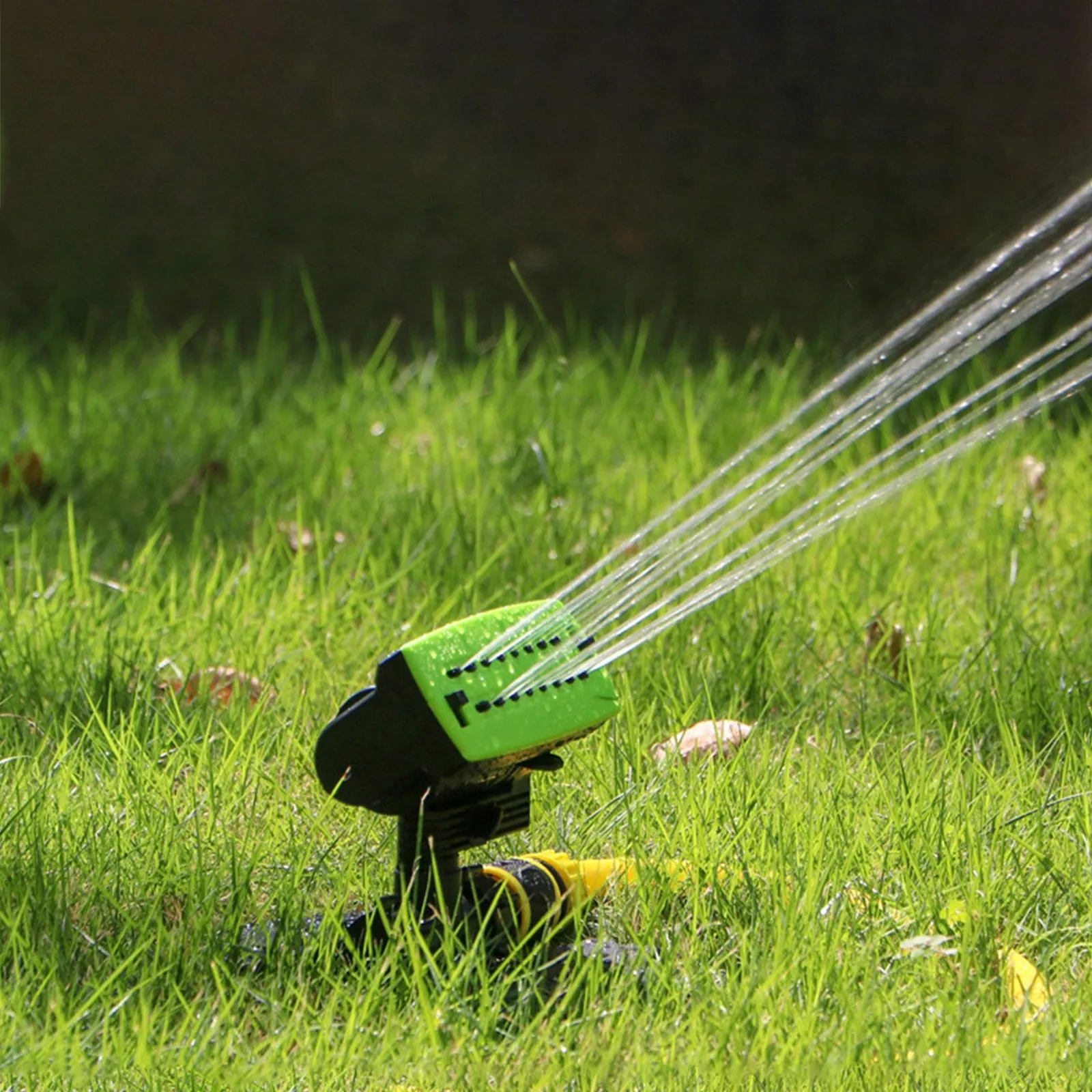 Outdoor Garden Sprinkler Lawn Patio Water Sprayer