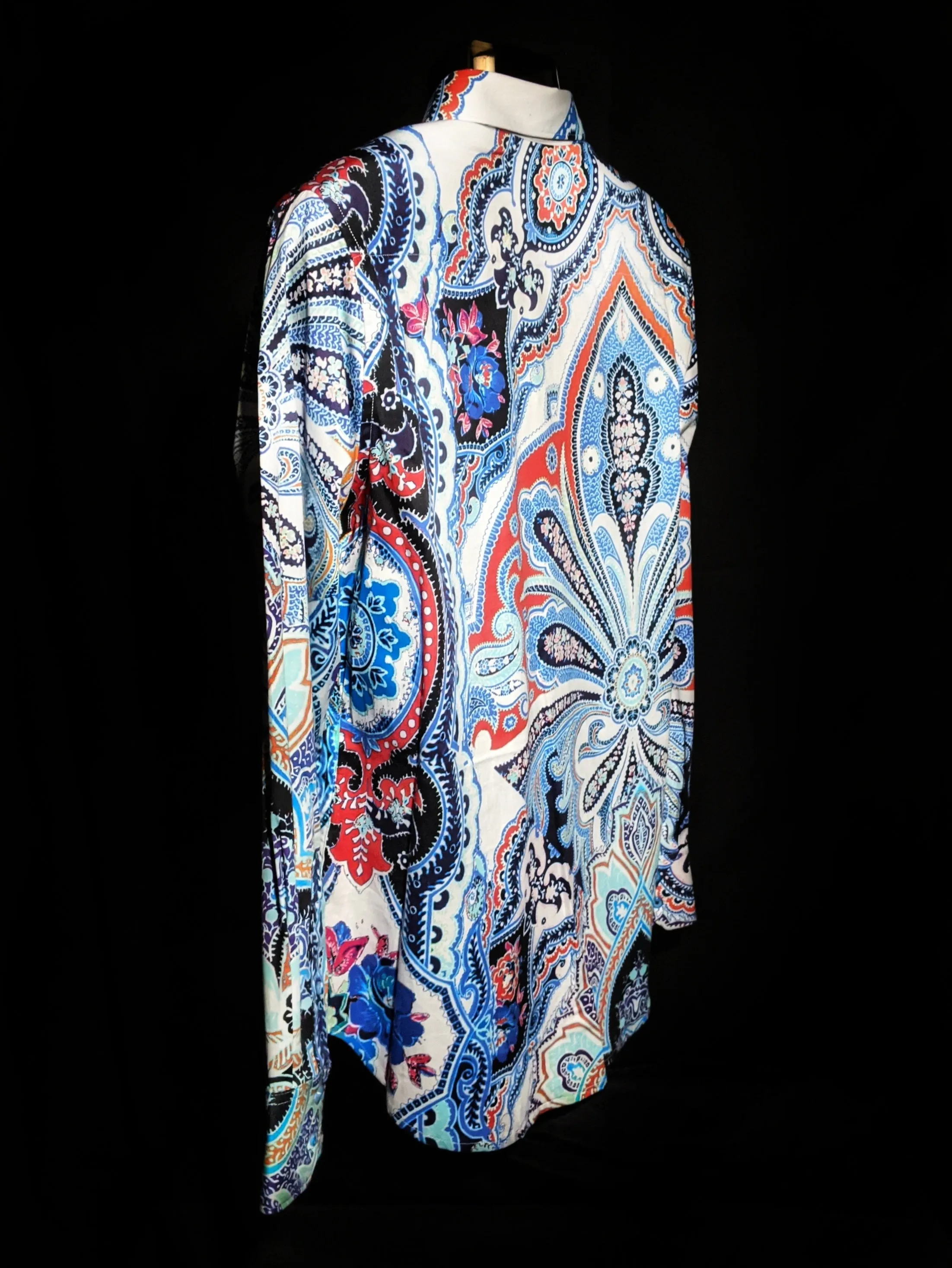 Robert Graham Devil's Treasure Paisley Long Sleeve Shirt Size Medium