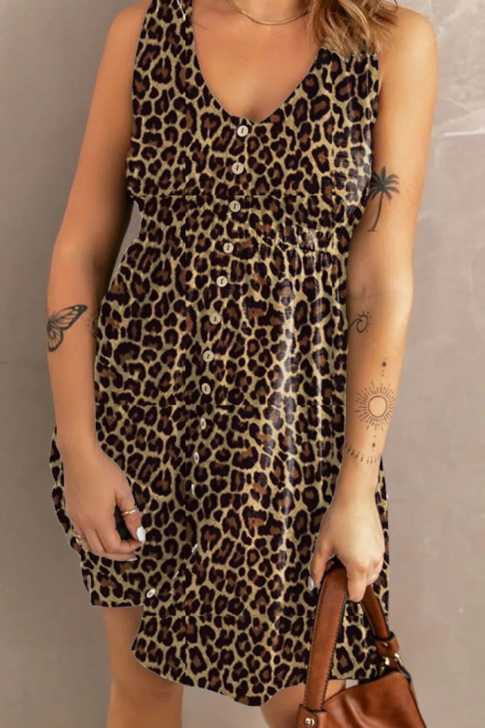Rosie Printed Scoop Neck Sleeveless Buttoned Magic Dress