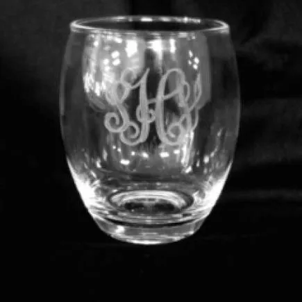 Strahl Engraved Acrylic Wine Glass- Stemless