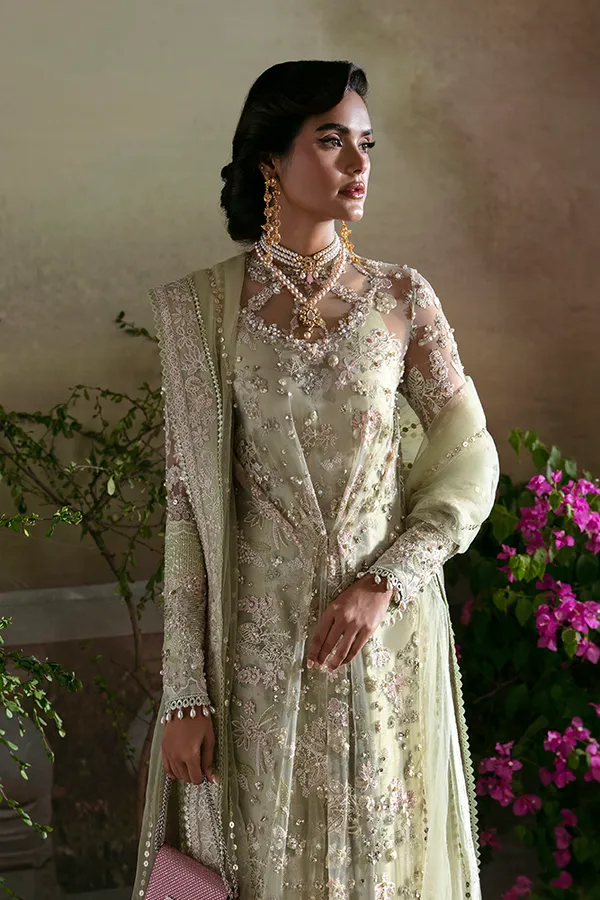SUFFUSE | FREESHIA RTW '23 | KIARA