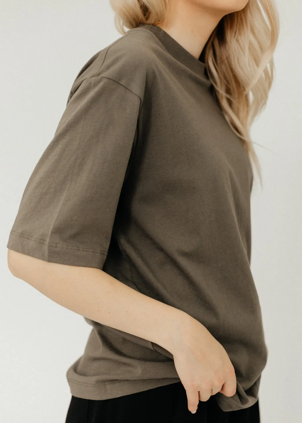 Tibi T-shirt Program Mock Neck Unisex T in Dune