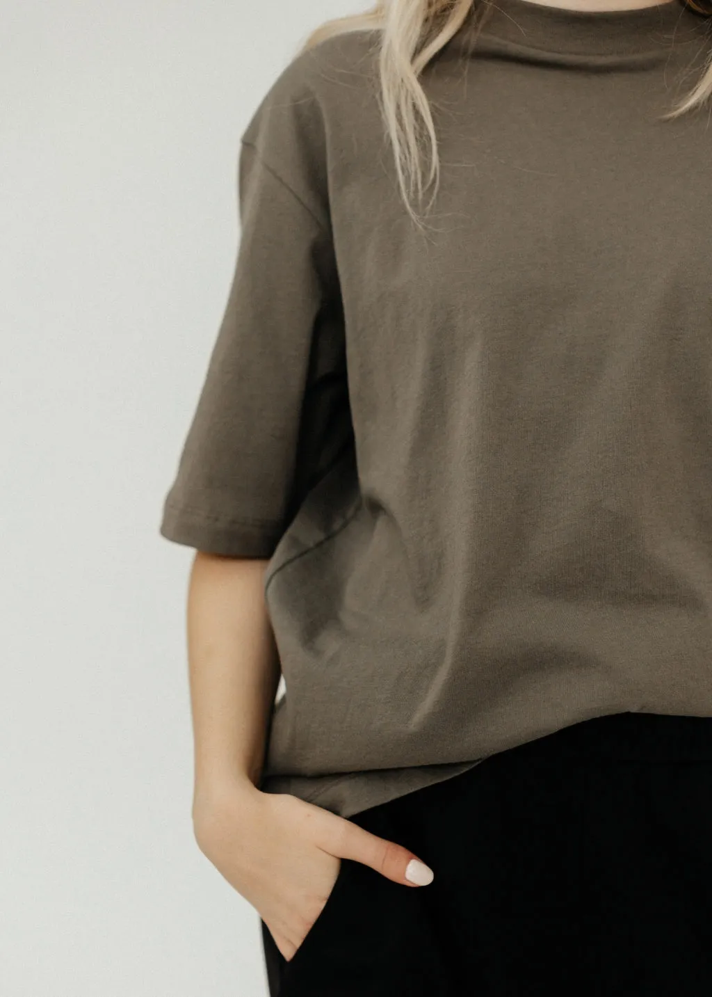 Tibi T-shirt Program Mock Neck Unisex T in Dune