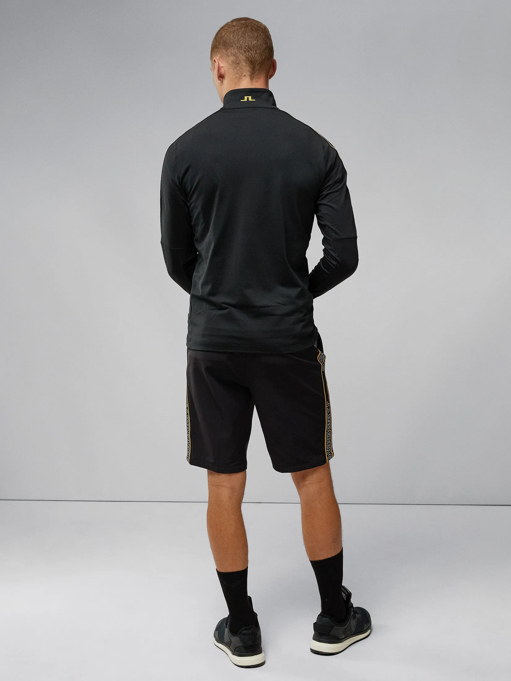 William Mid Layer M