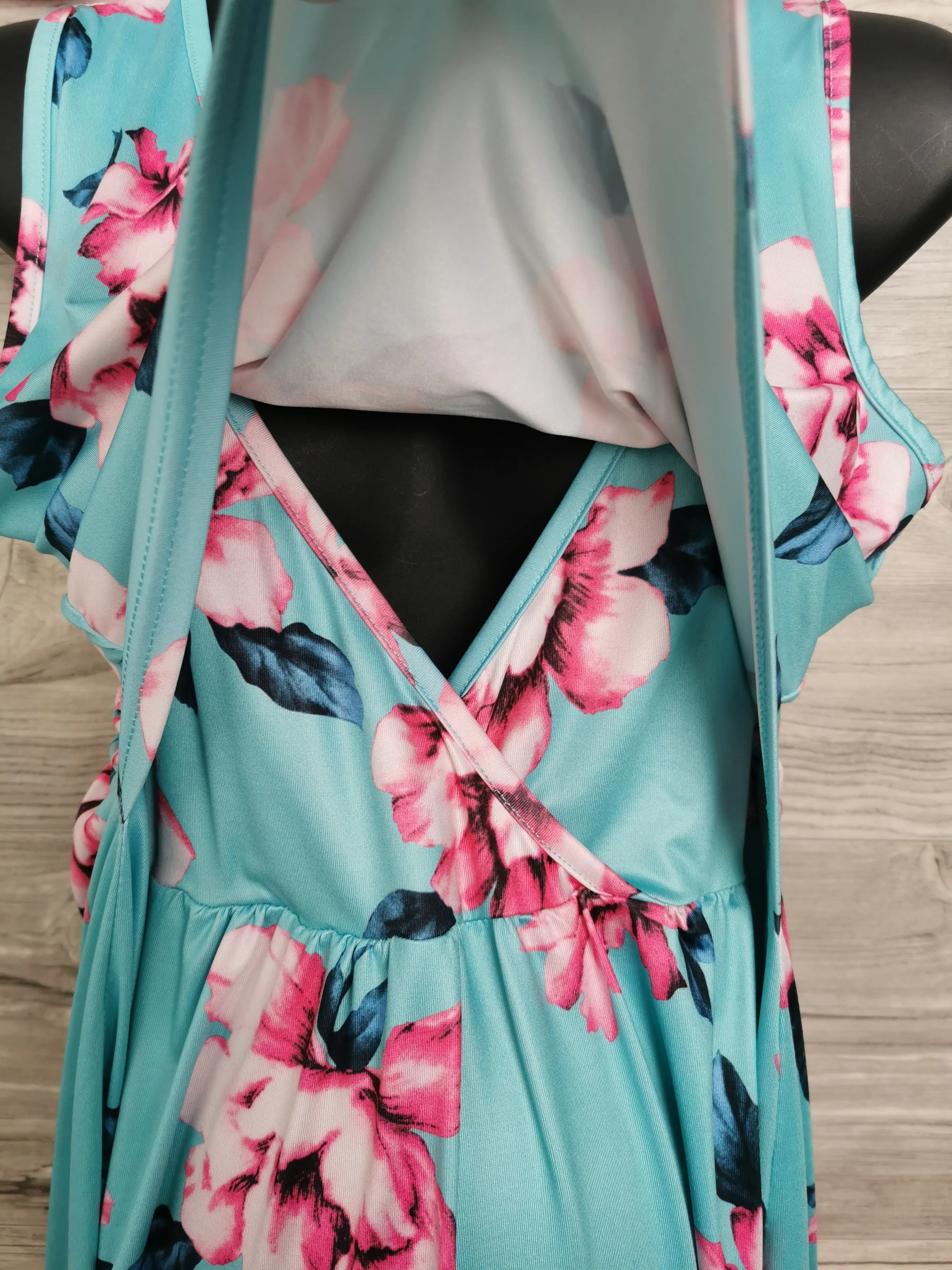 WOMENS SIZE MEDIUM - Maternity / Nursing, Floral, Lightweight Dress EUC B1